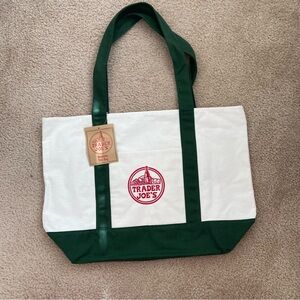 NWT-Trader Joe’s Large Green Tote
